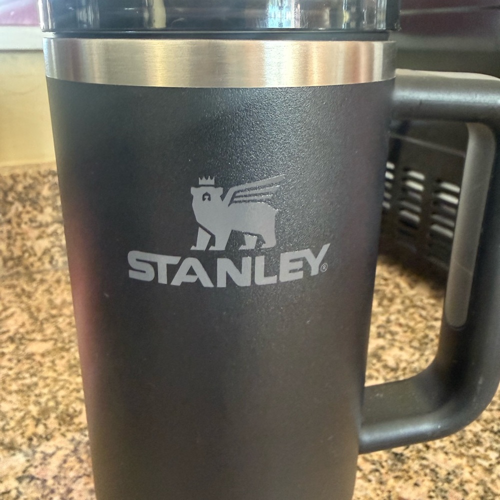 Stanley Matte Black Travel Tumbler - Picture 2 of 11